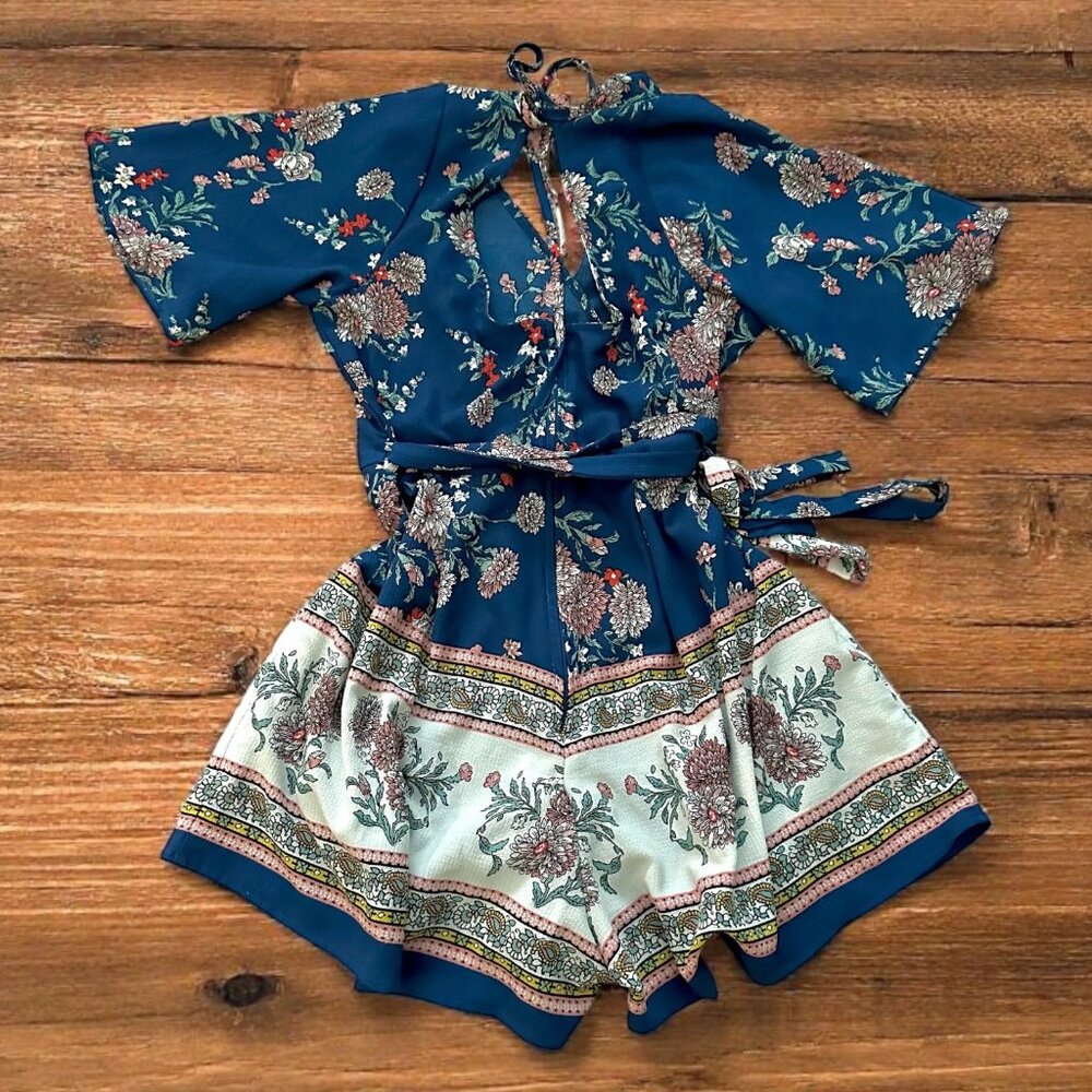 Three Hearts Blue Floral Backless Dress - Picture 2 of 3